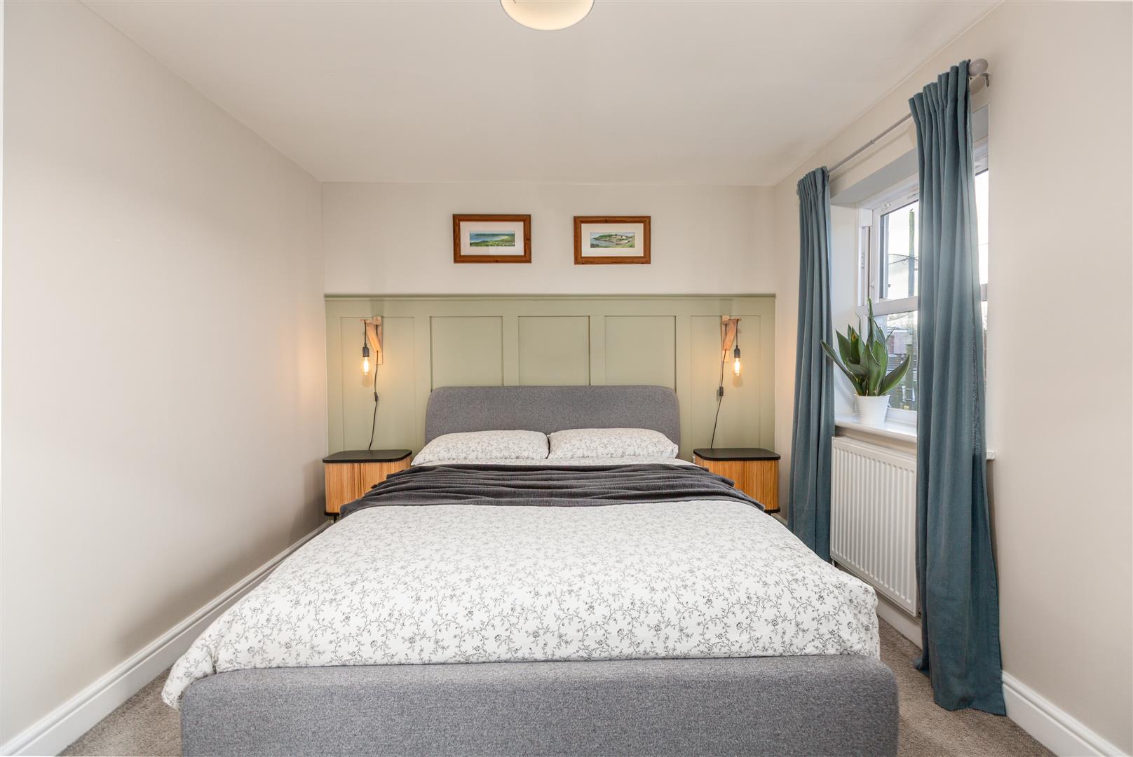 Oakfield Street, Pontarddulais, Swansea, SA4 8LN